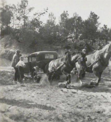 Ford A (Bron: Regionaal Archief Tilburg, collectie B. Verschuuren)