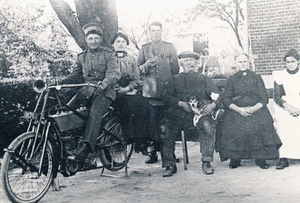 Foto 3: Bron: collectie Heemkundekring De Ketsheuvel