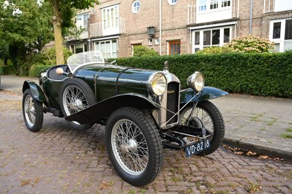 De Amilcar, gefotografeerd in dezelfde hoek (collectie Tom Meijlink)