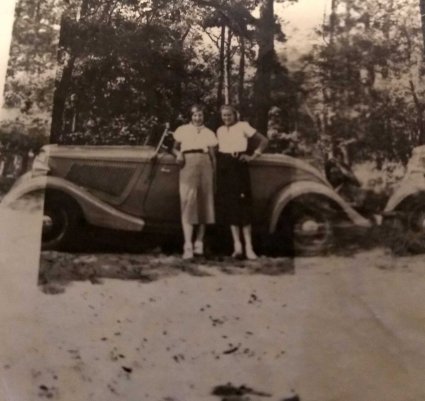 Ford V8 Roadster de Luxe (collectie Marcel Wouters)