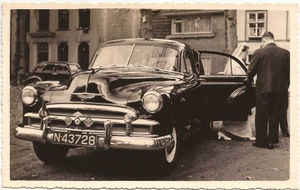 Chevrolet de Luxe (Foto: Foto-atelier "Perfect" St. Oedenrode. Bron: collectie Henk Valkenet)