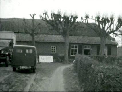 Austin? (Bron: Heemkunde Boekel, Emigratie Brabantse families, 1953. Collectie Uden Archief van Bressers; BrabantinBeelden)
