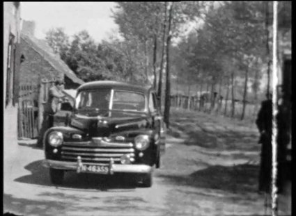 Ford (Bron: BHIC nr. SAL-064 via BrabantinBeelden, 1:42)