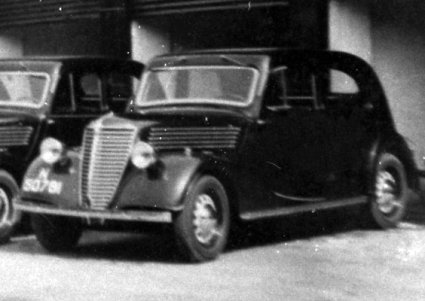 Renault (Detail van foto 1)