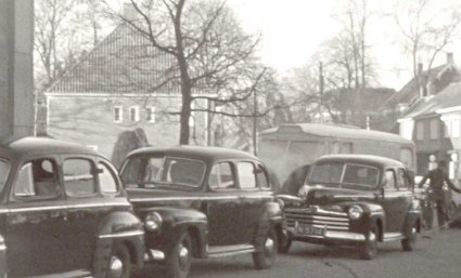 Ford (Bron: film Frans van Eerd. Bron: BHIC via BrabantinBeelden, film FVANEERD-02, 2:06)
