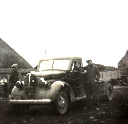 Ford V-8 (bron: part. collectie)
