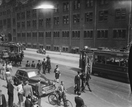 Oldsmobile (Foto: Bram Wisman / Anefo. Bron: Nationaal Archief)