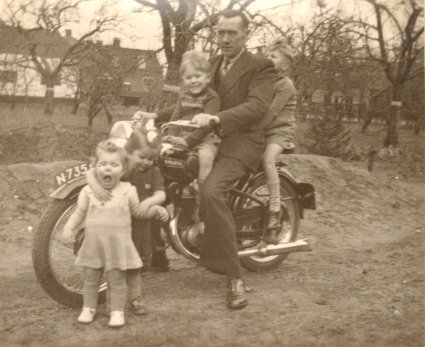 Sparta (bron: Stichting Het Uden-archief van Bressers – Fotoalbum familie Van Mulukom)