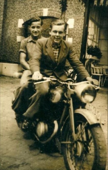 BSA (bron: collectie Heemkundekring De Kommanderij Gemert)