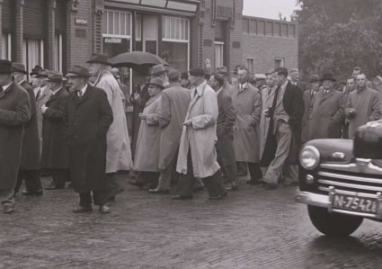 Ford (Bron: BHIC, film HUIJB-5639-A via BrabantinBeelden)