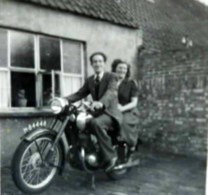 Jawa (Bron: collectie Henk van de Water)