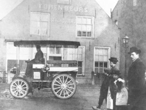 Peugeot type 32 "Wagon-Tonneau" (bron: Streekarchief Langstraat Heusden Altena)