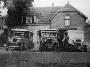 Autobussen, Grave 1930.
