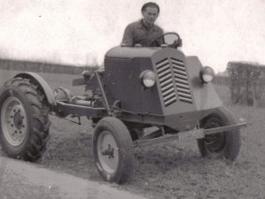 MCE-tractor, c. 1950 (collectie Heemkundekring Erthepe)