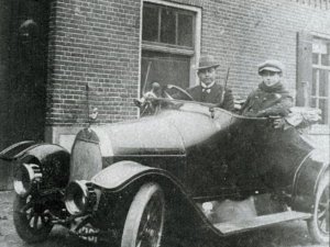 Bugatti, N-1081? (Collectie Heemkundekring St. Achten op Boeckel)