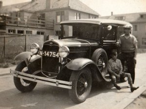 De Ford van Heuvelmans, 1932 (foto: Collectie Heuvelmans)