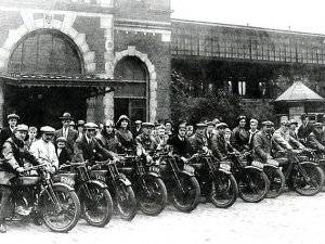 Rush motorfietsen, c. 1925.