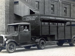 N-15333 General Motors truck (collectie P. Pietjouw)