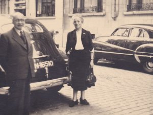 Dodge Special Deluxe sedan uit 1947.