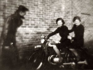 Eysink "Jubileum" (collectie Stichting “Het Uden-archief van Bressers”)