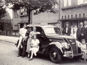 N-19564 Ford (bron: particuliere collectie)