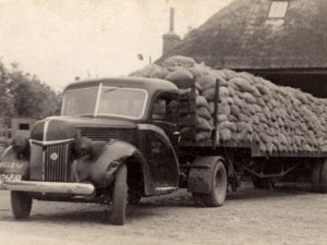 Ford, c. 1944 (collectie W. van Gils)