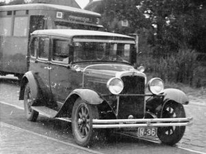 De auto van Frans Bogaers in 1929 (Collectie M. Wieberdink-Claassen)