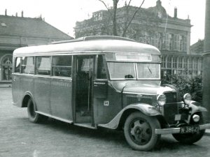 Ford, bouwjaar 1934 (collectie NCAD-Helmond; Verzameling S.O. de Raadt)