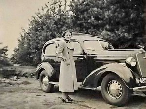 Chevrolet 1935, foto 1937 (collectie familie De Beer)
