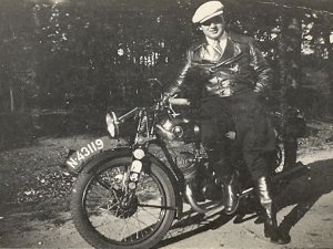 Theo met zijn TWN, Arnhem 1936