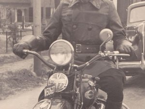 Harley-Davidson (coll. A. van Tuyn)