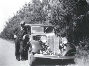 N-50795 Chrysler model 1933 (bron: Mijn beroep is chauffeur)