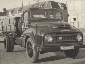 Austin 4x2 vrachtwagen, december 1956.
