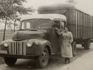 Ford G8T 