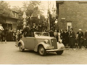 Opel (foto: Fotoatelier Prinses. Bron: collectie RHCe)