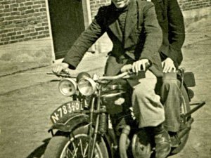 Gillet (collectie P. v.d. Laar)