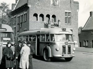 Kromhout, 1949 (collectie NCAD, Verzameling S.O. de Raadt)