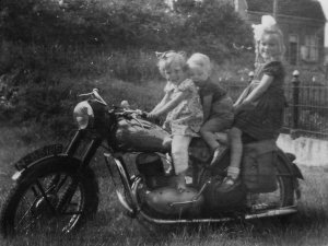 Foto 1: Jawa Perak (collectie fam. Francois)