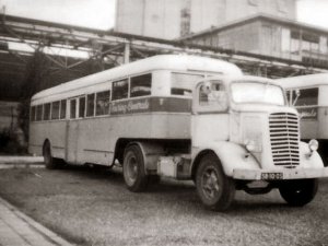 Mack truck met oplegger