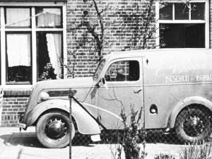 Ford Popular (Bron: Stichting De Oude Schoenendoos)