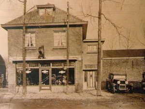 Het garagebedrijf vroeger