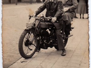 N-27305 Triumph (collectie R. Boselie)