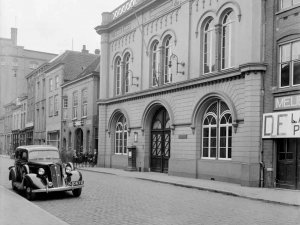 Studebaker (foto: Fotopersbureau Het Zuiden; coll. Erfgoed 's-Hertogenbosch)