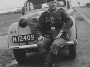 Opel (Bron: particuliere collectie)