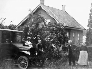 Bron: Helenaveen in oude foto's en ansichten