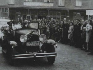 [aanvulling: Willys Whippet ? ; zie reactie hieronder. Redactie]Bron: collectie BHIC