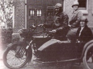 Harley-Davidson (Bron: St.Tunnis en 't Leker op de foto!)