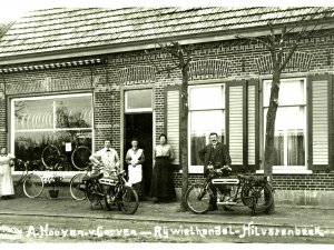 Simplex en Saroléa (collectie Regionaal Archief Tilburg)