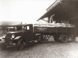 N-28287 Diamond T (bron: Deurnewiki)