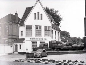 Fiat 500A Topolino (Foto: Schmidlin. Collectie Regionaal Archief Tilburg)